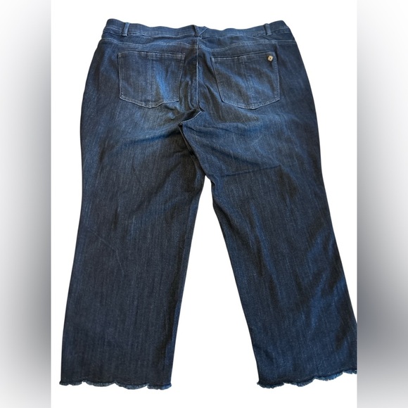 Democracy “Ab” Solution Straight Slim Jeans 24W Blue Distressed Raw Hem Cropped. - Picture 3 of 11